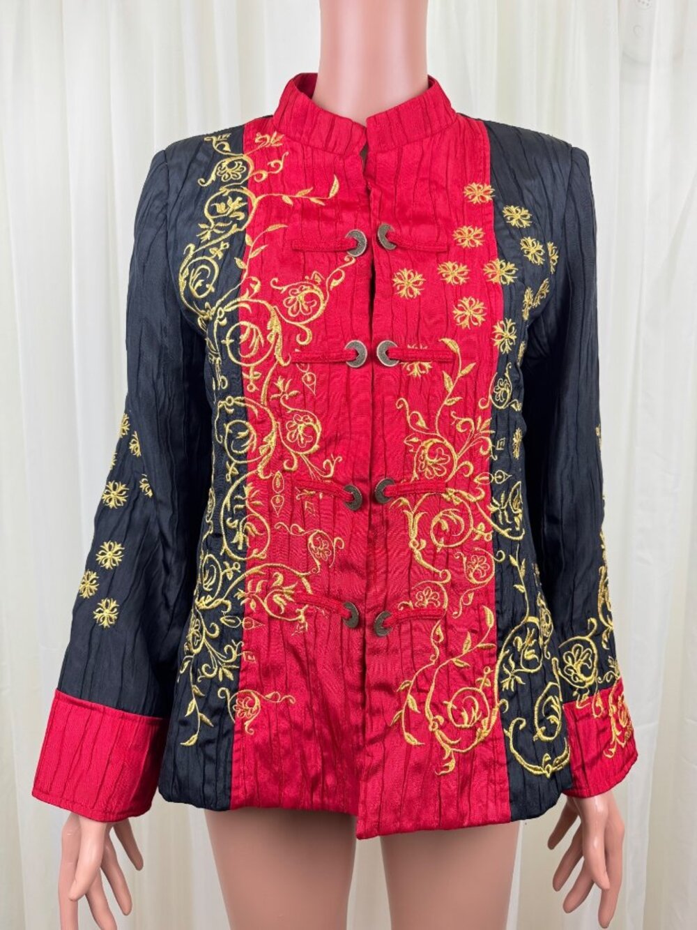 Vintage Y2K Joni B Asian Inspired Embroidered Pleated Jacket Red Black Sz S